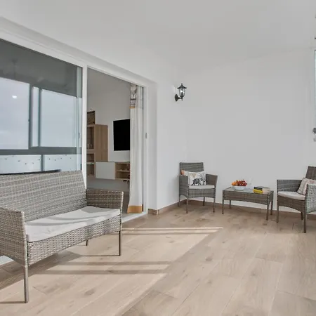 Casa Dragos * Costa Teguise